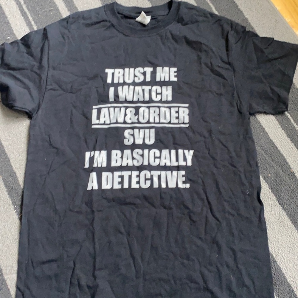 *NEW* Unworn (no tags) Law and Order SVU T-Shirt